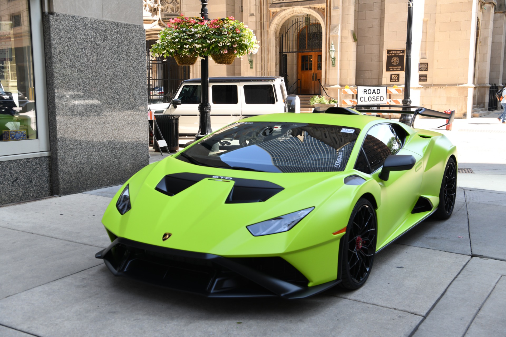 New-2023-Lamborghini-Huracan-