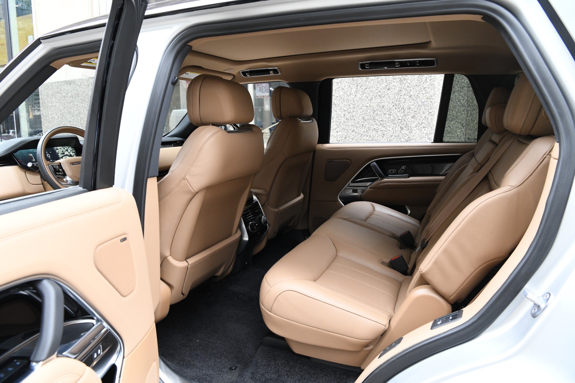 Used 2023 Land Rover Range Rover P530 SE LWB For Sale (Sold