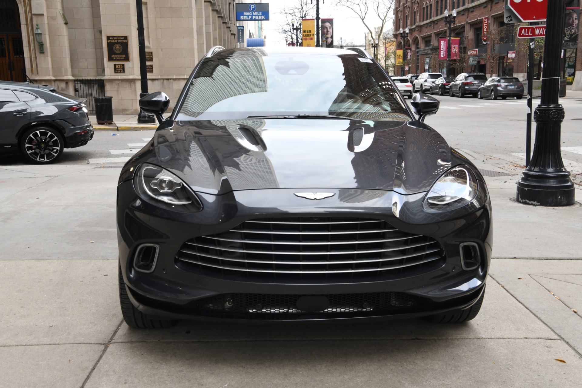 Aston Martin DBX セーフティカー 2021 Second Drive: 2021 Aston Martin DBX - Hagerty Media