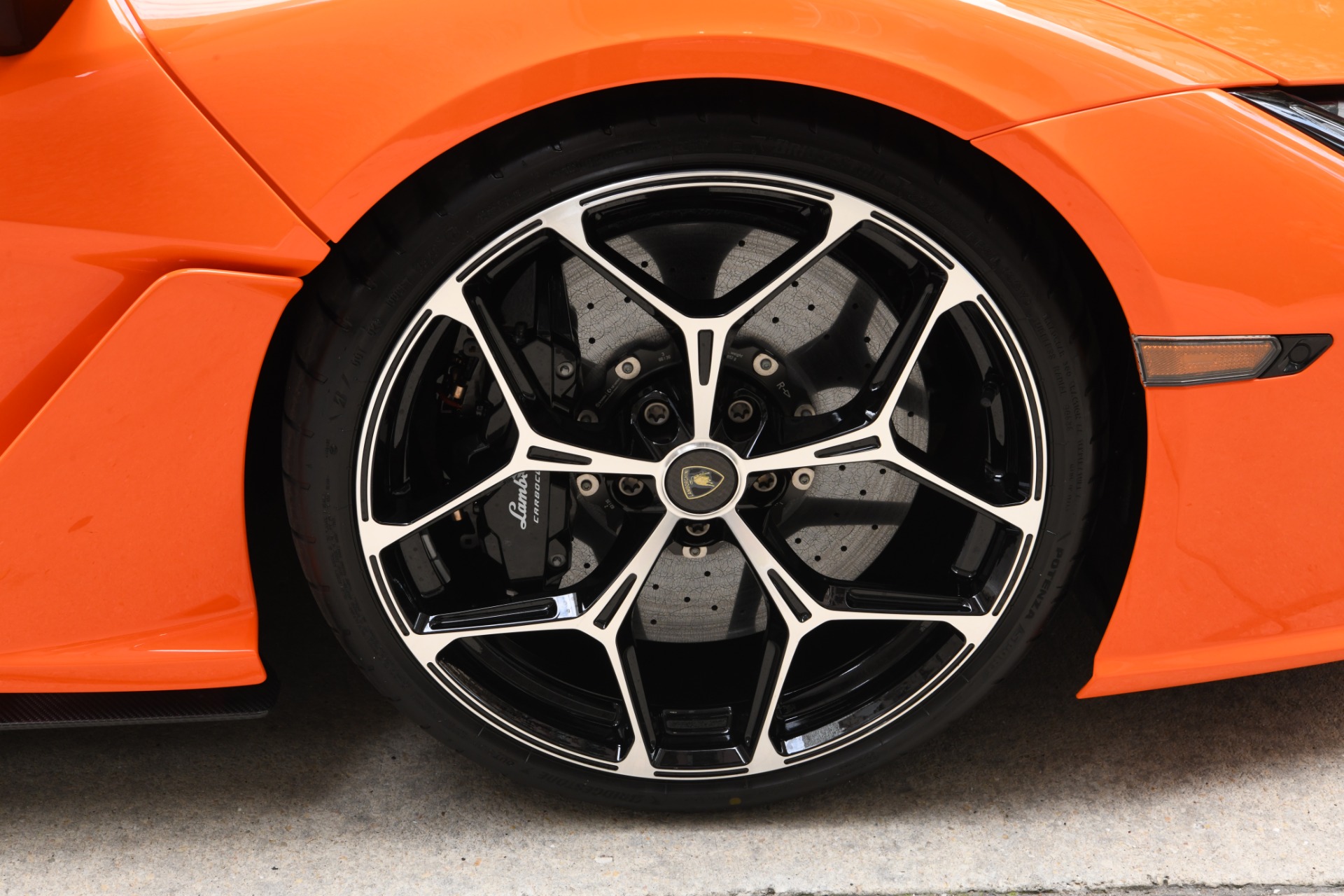 New-2024-Lamborghini-Revuelto-