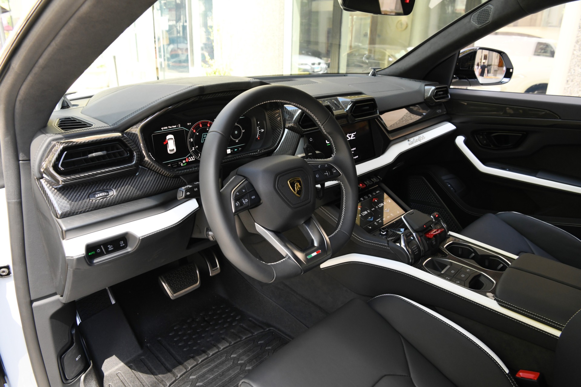 Used 2025 Lamborghini Urus SE For Sale (Call for price