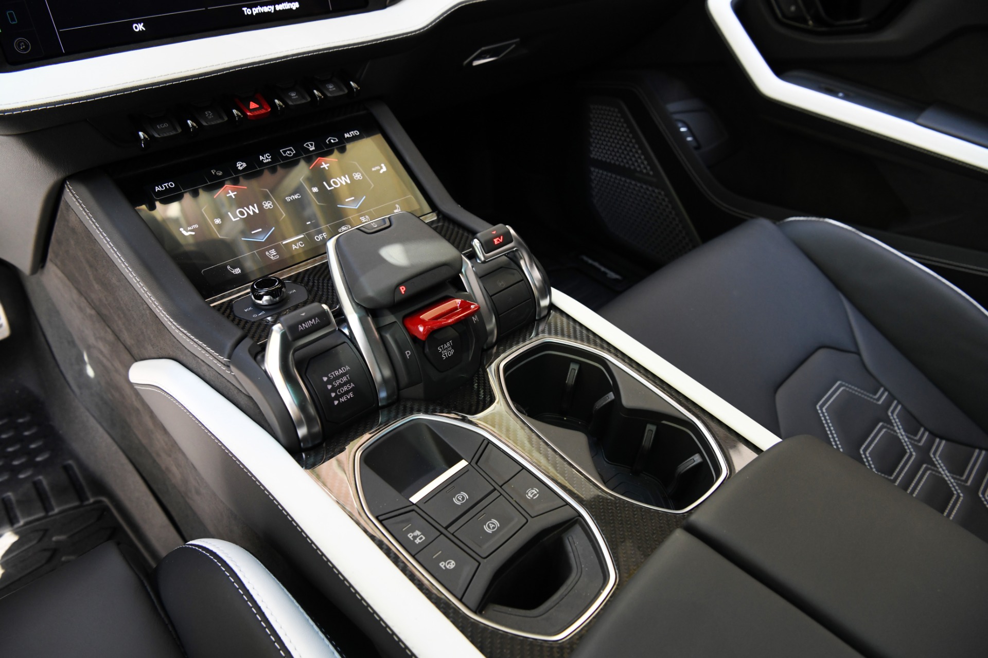 Used 2025 Lamborghini Urus SE For Sale (Call for price