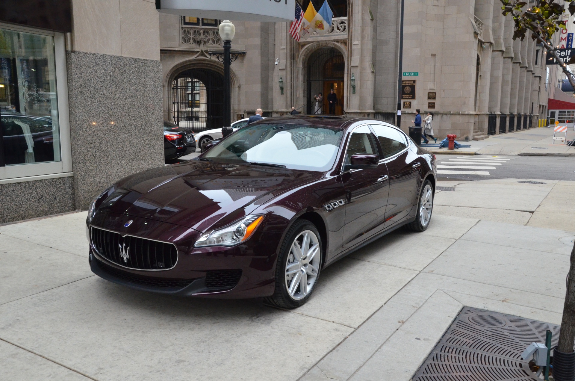 402-438 1/43 マセラティ Quattroporte GTS ブルー 402-438 1/43 マセラティ Quattroporte GTS ブルー Diecast