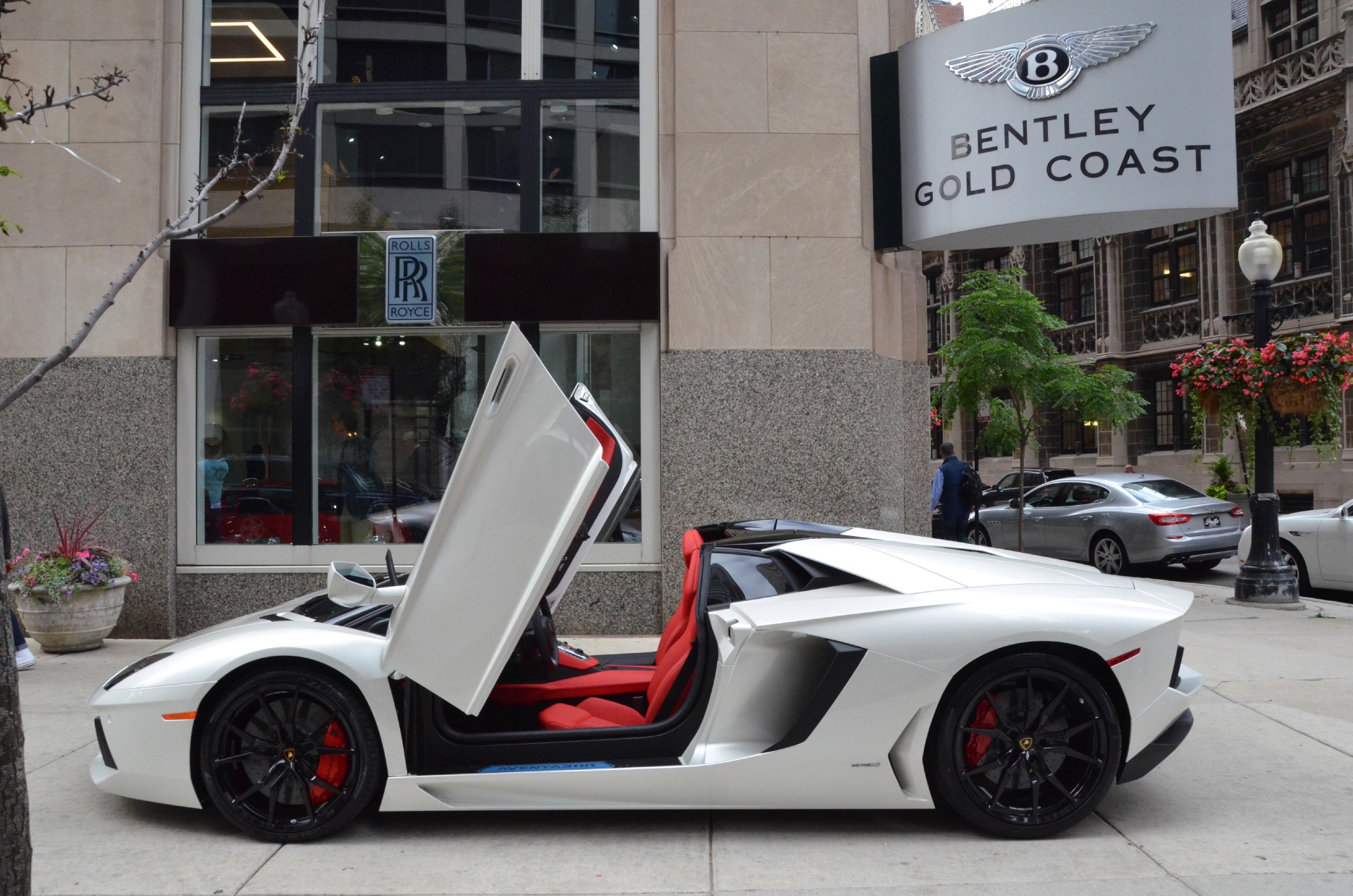 アイドロンLamborghiniAventadoSVJ63Roadster アイドロン EM669D ランボルギーニ アヴェンタドール SVJ