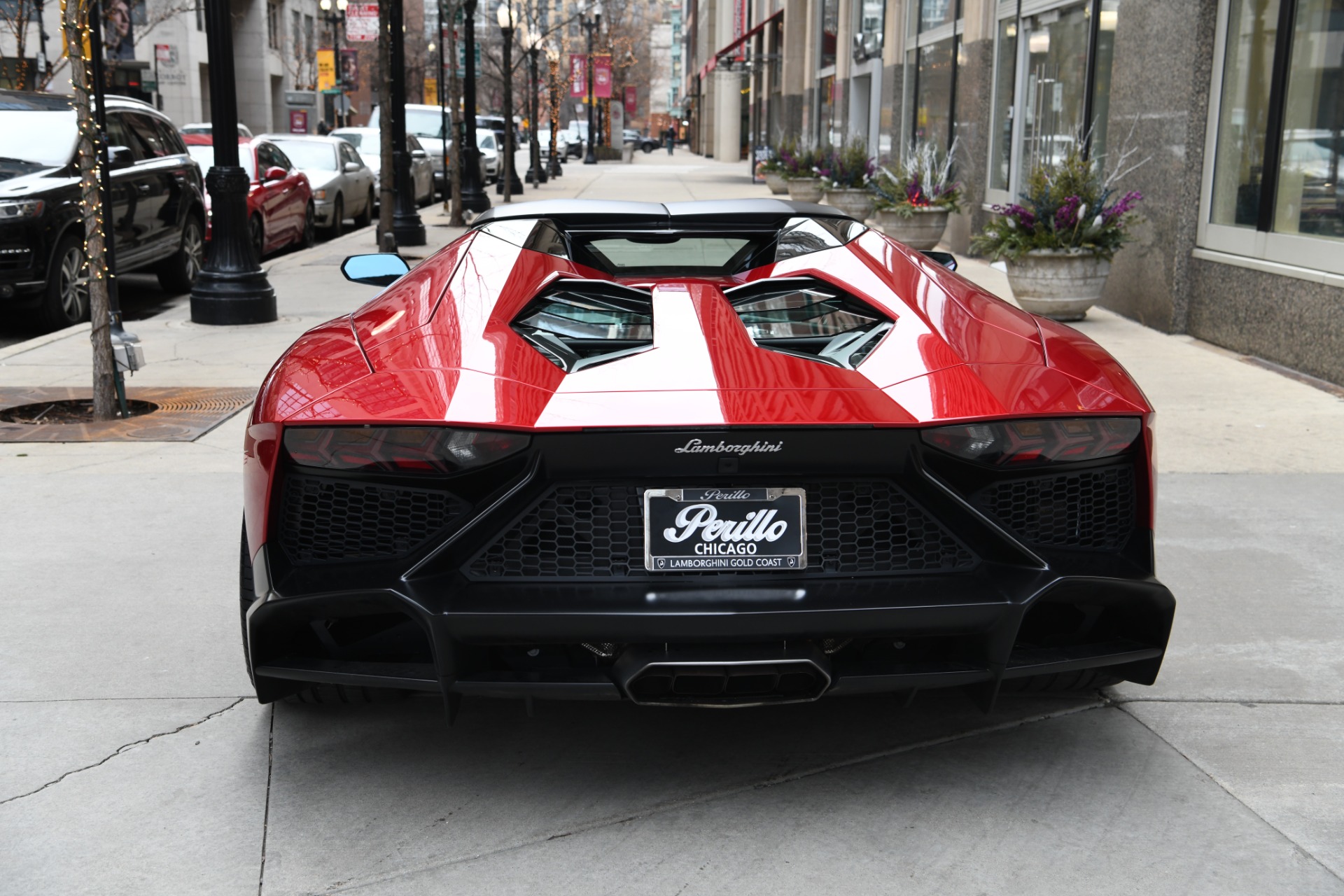 Lamborghini Aventador Roadster 2015 限定版 MP: 10k-Mile 2015 Lamborghini Aventador LP 700-4 Roadster