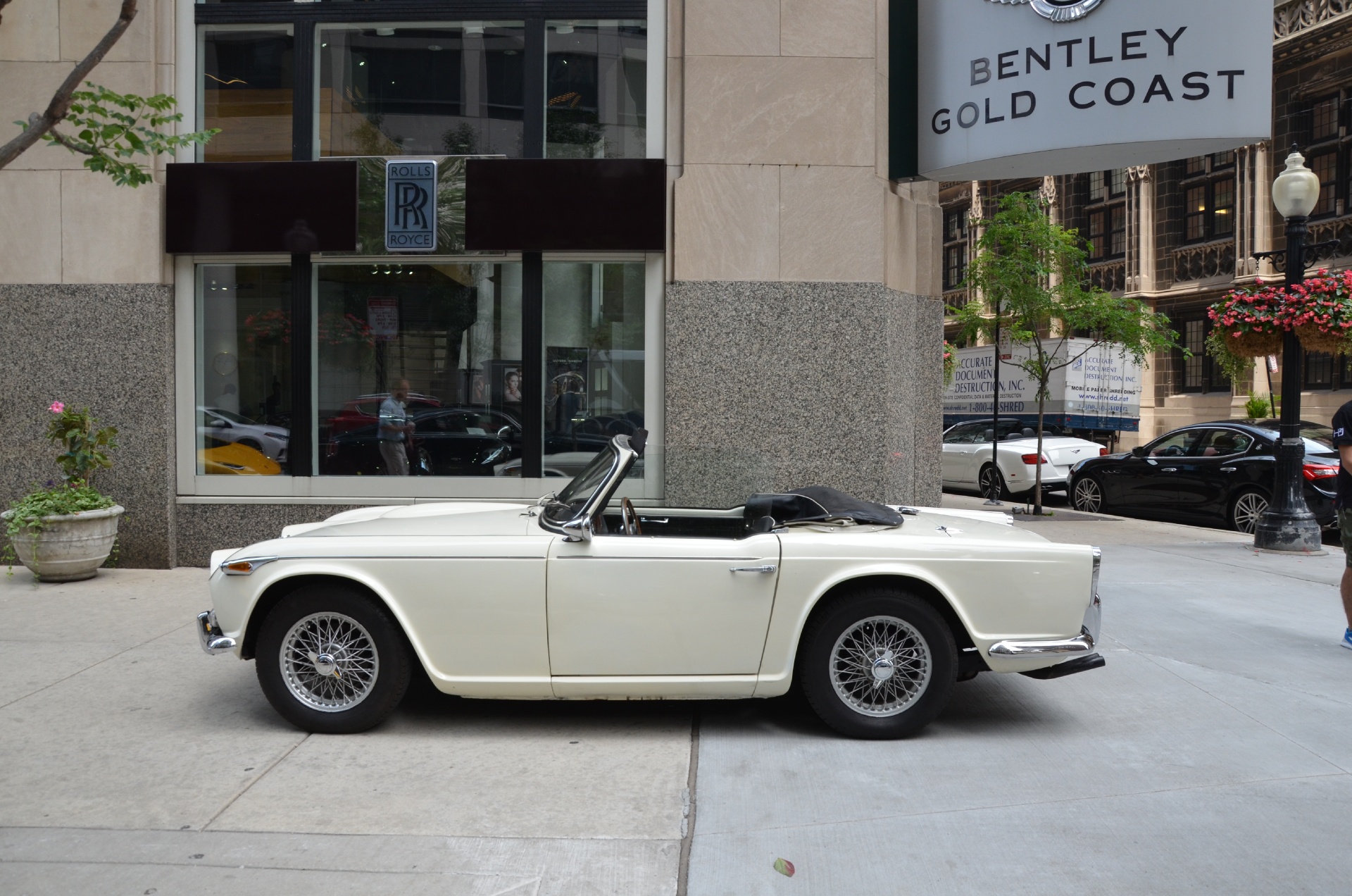 Used 1966 Triumph TR4A IRS For Sale (Sold) | Lamborghini