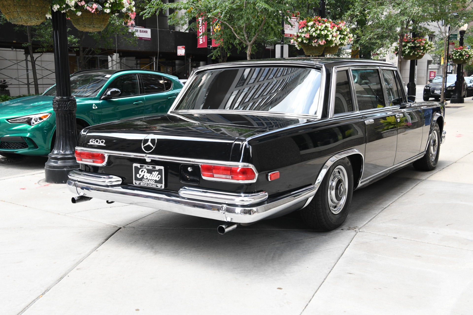 【洋書】【古本】CHILTON'S MERCEDES-BENZ 1968-73 Chilton's Repair And Tune Up Guide Mercedes-Benz 1968-1973