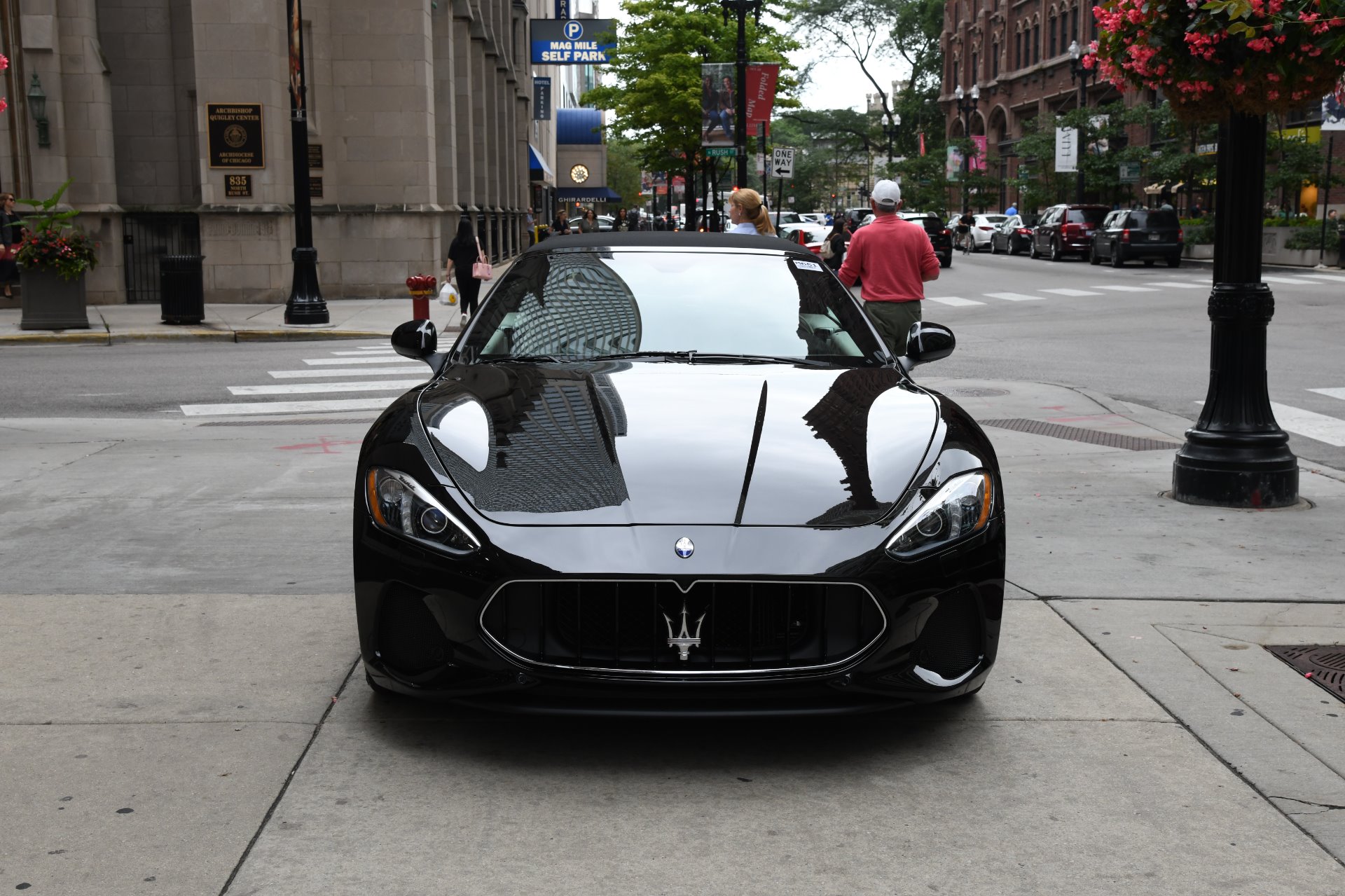 Maserati GranTurismo ボディカバー定価１0万以上 sddefault.jpg