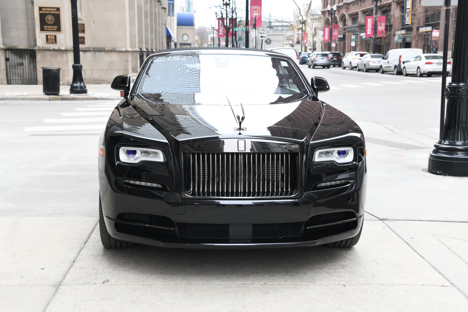 Rolls Royce バッグタグ　本革 Rolls-Royce unveils $45,000 luggage set