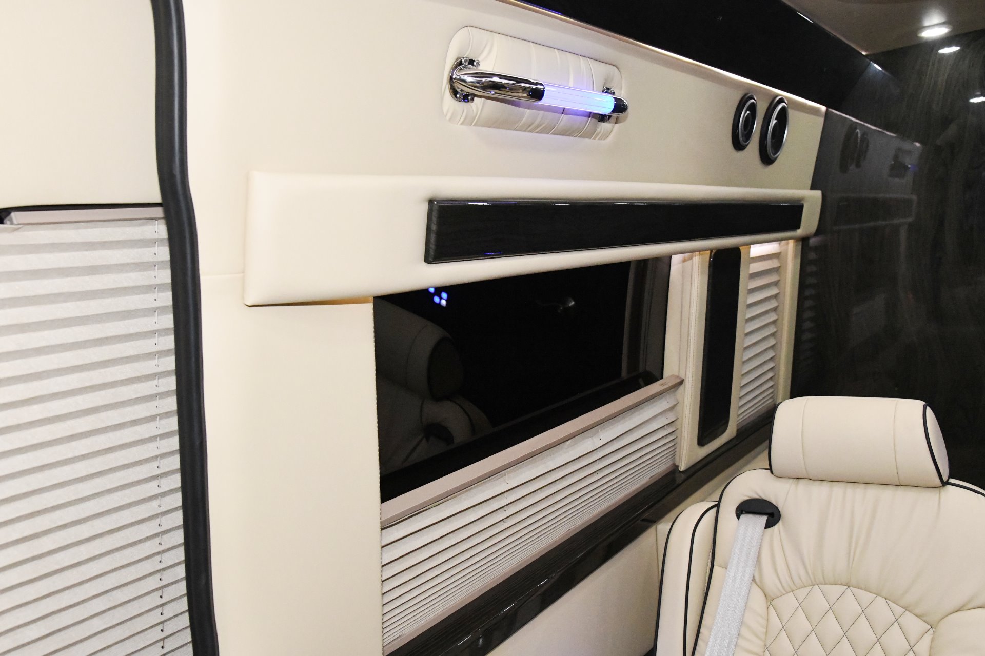 Used 2018 Mercedes-Benz Sprinter Cab Chassis 3500XD For Sale