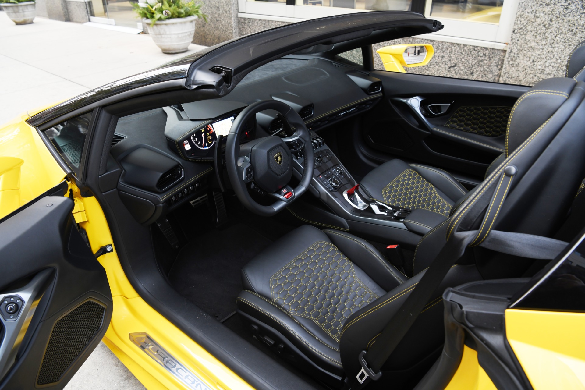 Used 2018 Lamborghini Huracan Spyder LP 580-2 Spyder For Used 2018 Lamborghini Huracan Spyder LP 580-2 Spyder For