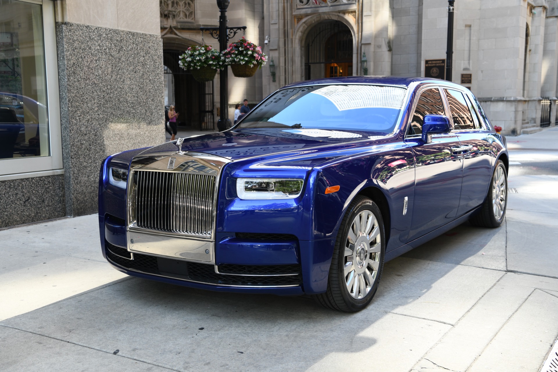 Giá xe RollsRoyce Phantom VIII cập nhật mới nhất 2023  Tinxe
