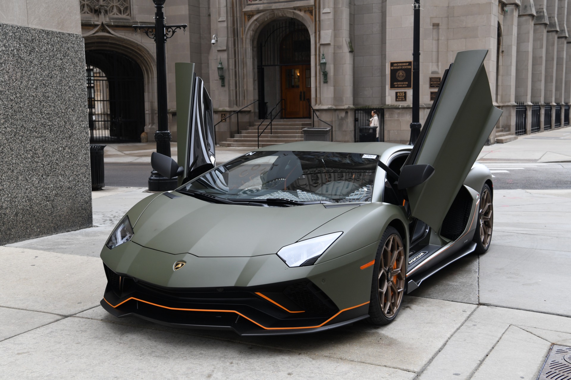 Arriba 95+ imagen aventador l Abzlocal.mx